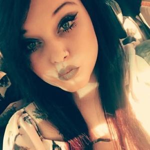 Meet your Posher, Cara